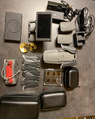 DJI Mavic 2 Pro + 2 Batterie + DJI CrystalSky 5.5