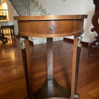 Mobile comodino in legno