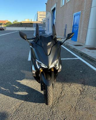 YAMAHA  TMAX 530