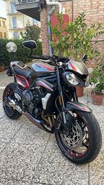 Triumph Street Triple 765