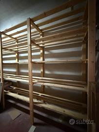 Scaffalatura in legno