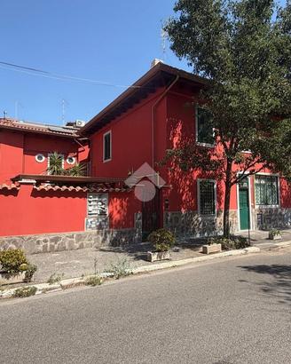 MONOLOCALE A ROMA
