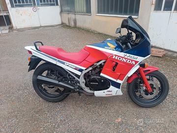Honda vf 500 fii f2
