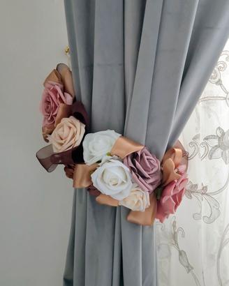 Embrasse floreale per tende fatta a mano