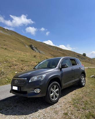 Toyota RAV4 2.2 d-4d Exclusive 150cv