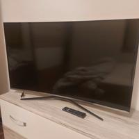 Samsung 43" UHD 4K Curvo Serie 6