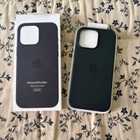 Iphone 16 pro max silicone case black magsafe