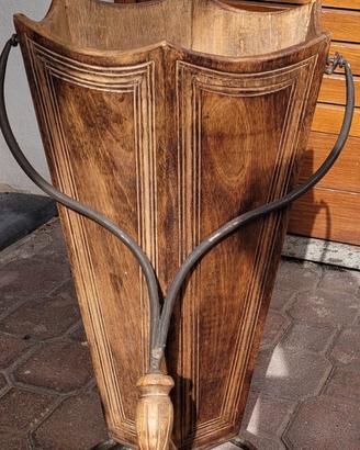 Porta ombrelli in legno