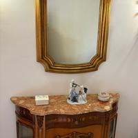 Mobile da ingresso con specchio