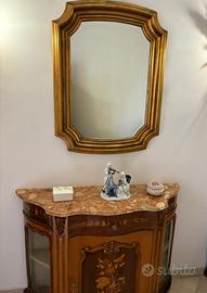 Mobile da ingresso con specchio