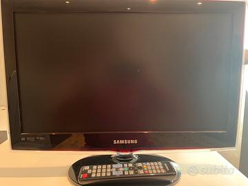 TV Samsung 22 pollici modello UE22C4000