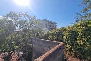 CASA SEMINDIPENDENTE A REGGIO DI CALABRIA