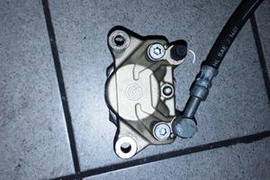 Pinza freno ant sinistro piaggio x9 250 -anni 2000