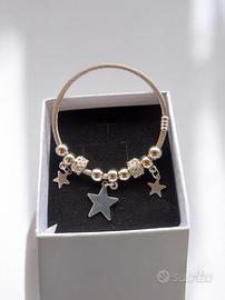 Braccialetto Aperto stelle pendenti argento. 18 cm