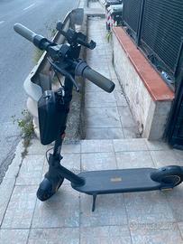 Monopattino elettrico Ninebot G30 Max"