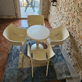 tavolo più sedie kartell
