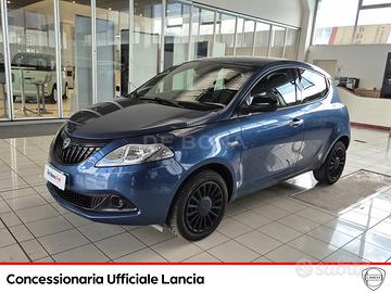 Lancia Ypsilon 1.0 firefly hybrid gold s&s 70cv
