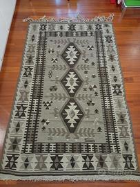 Tappeto kilim artigianale in lana