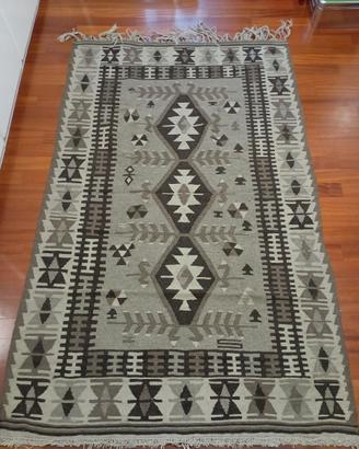 Tappeto kilim artigianale in lana