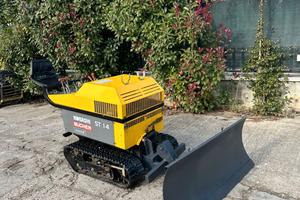 M100 Macchinario cingolato 4 q con lama per la nev