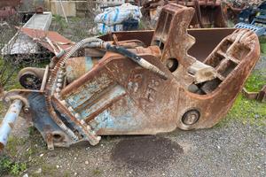 Pinza  frantumatrice