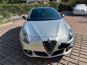 Alfa Romeo Giulietta quadrifoglio verde