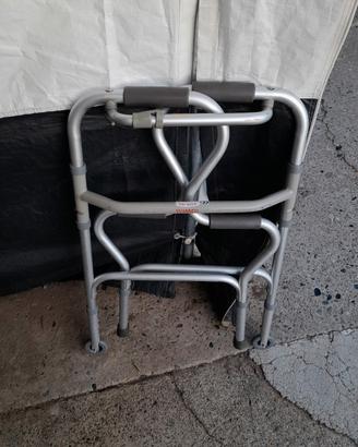 Deambulatore pieghevole