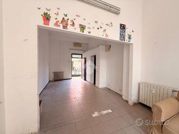 NEGOZIO A BRUGHERIO