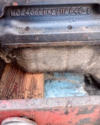 Motori Perkins 4 cilindri e pezzi vari