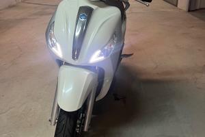 Piaggio medley 125