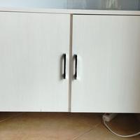 Mobile bianco due ante