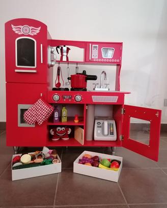 Cucina giocattolo completa di accessori