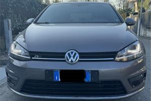 Volkswagen golf 1.6 tdi 110cv r line