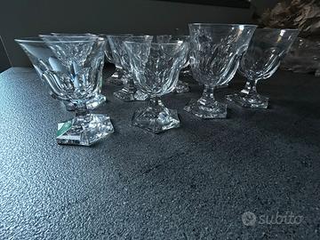 Bicchieri vintage vino e acqua