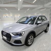 AUDI Q3 40 TDI quattro S tronic Business