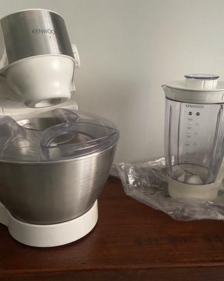 Impastatrice Kenwood con accessori