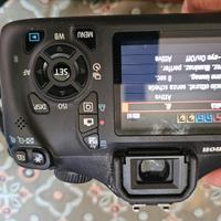 Canon EOS 1100D +16 GB Memory Card 