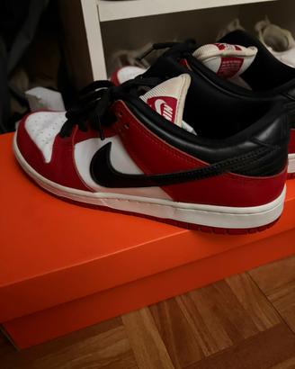 Nike dunk sb chicago