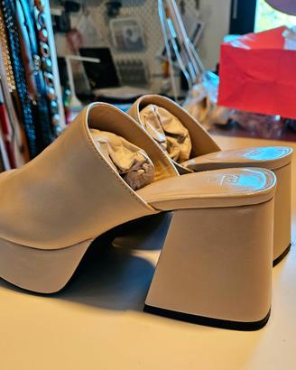 Paio di sabot ZARA beige COME NUOVE!!!