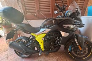 moto valico voge allestimento DS 300