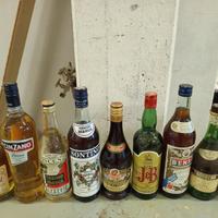 Bottiglie di liquore vintage