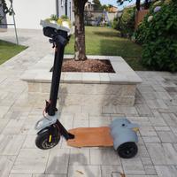 Monopattino Elettrico