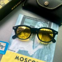 MOSCOT
