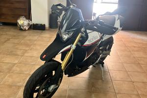 Aprilia Dorsoduro 1200