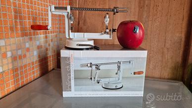 Brandani Sbuccia Mela, 3 in 1