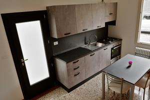 Stanza singola in un trilocale (zona Università)