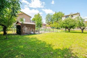 Terreno edificabile +stabile residenziale artigian