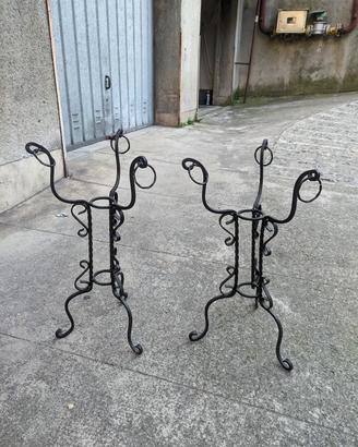 Porta vasi in ferro battuto