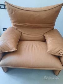 Poltrona Maralunga 675 di Cassina pelle Naturale