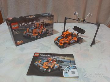 Lego Technic 42104 - Camion da gara Pull Back 2in1